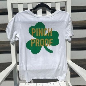 ☘️St. Patrick’s Day T-Shirt Pinch Proof Size Small